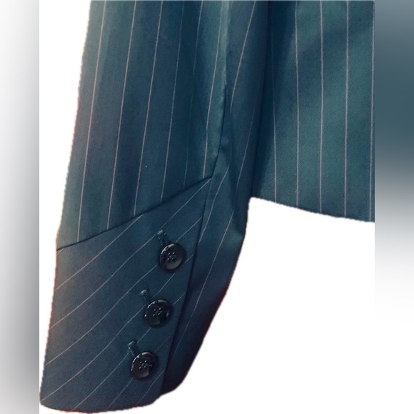 Size 4 BEBE Gray w/ Pink Pinstripes Cropped Blazer Tailored Sexy Jacket Vintage - Picture 4 of 4